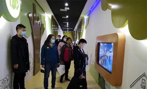 周末探索之旅 周黑鴨主題工業園的工業研學與藝術表演體驗