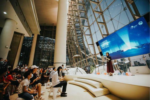 科技賦能戰(zhàn)疫，藝術(shù)點(diǎn)亮夜空——上海科技館“科技之夜”跨界聯(lián)動(dòng)，展現(xiàn)館醫(yī)結(jié)合新成果