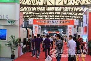 智能與藝術(shù)交融 上海機床機器人展智能示范館與藝術(shù)表演服務(wù)管理新觀察